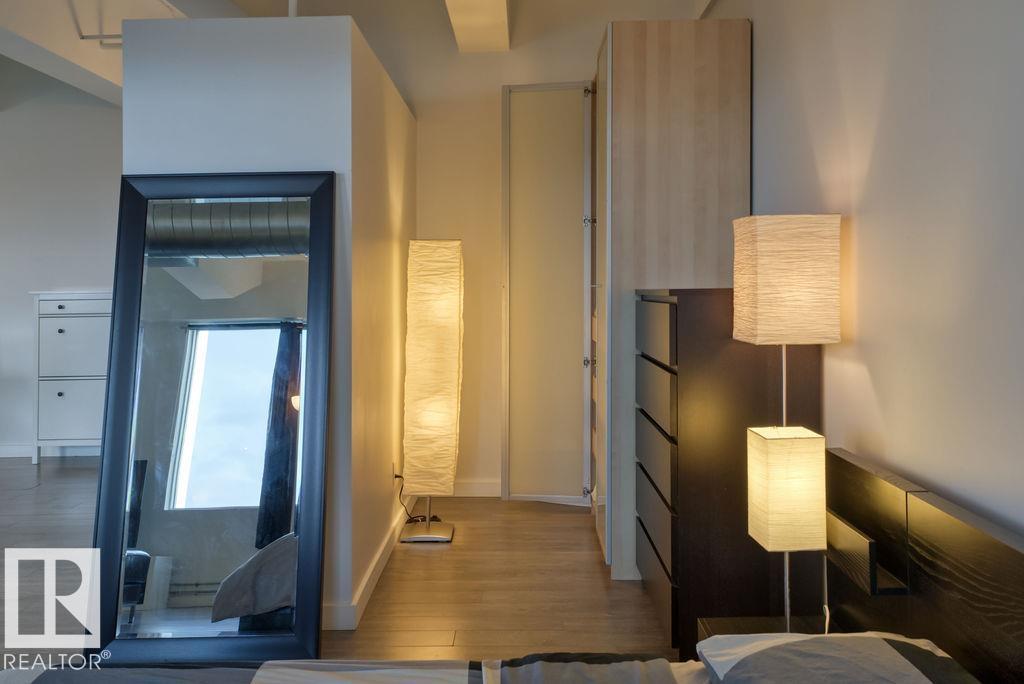 #302 10105 109 ST NW