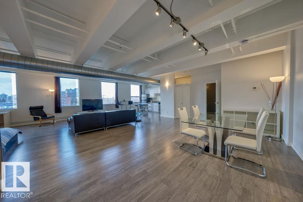 #302 10105 109 ST NW