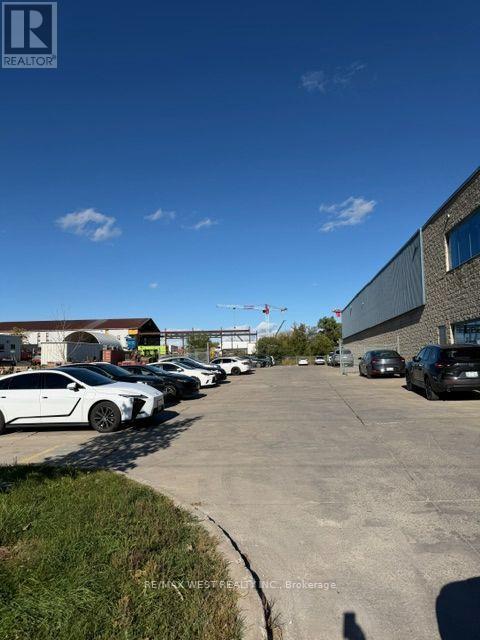 13 Simpson Road, Caledon, Ontario  L7E 1E4 - Photo 4 - W13867666