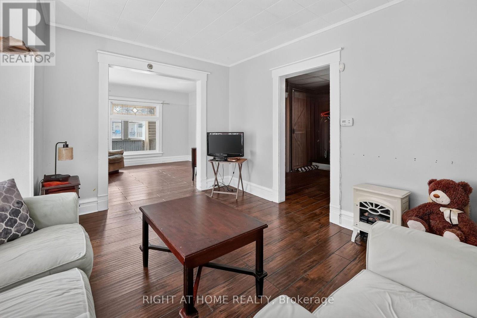 4919 Huron Street, Niagara Falls, Ontario  L2E 2J4 - Photo 10 - X13867700