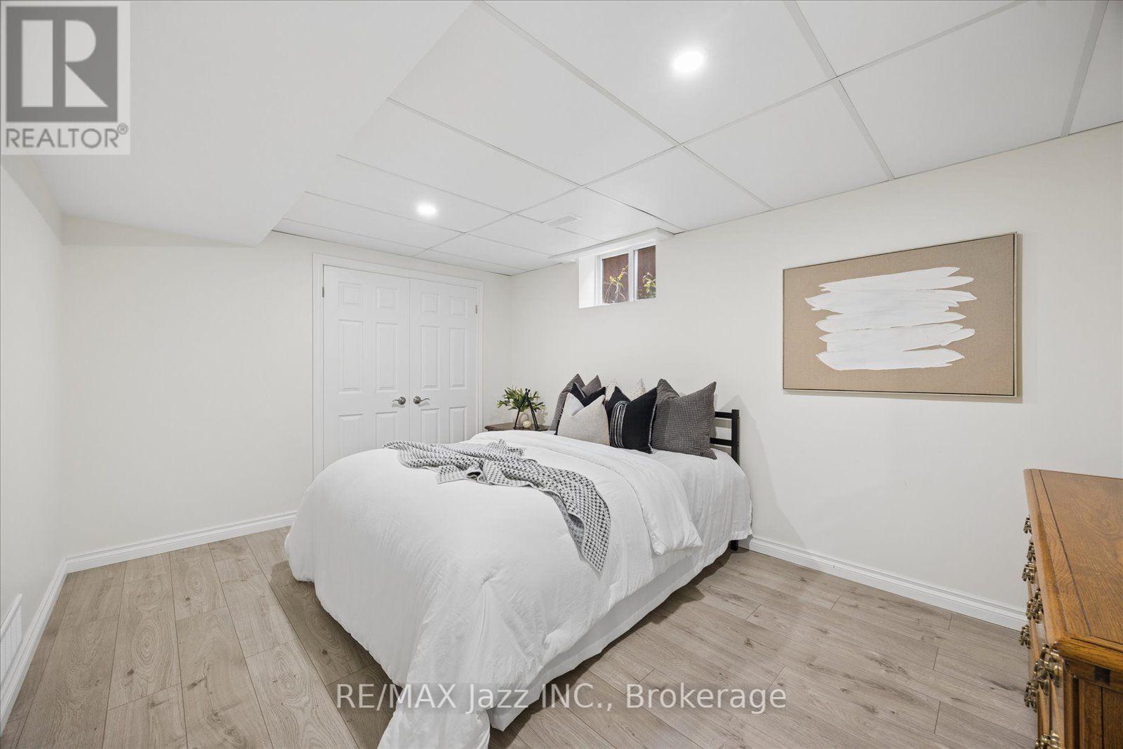35 Ward Street, Whitby, Ontario  L1M 1G9 - Photo 24 - E13867652