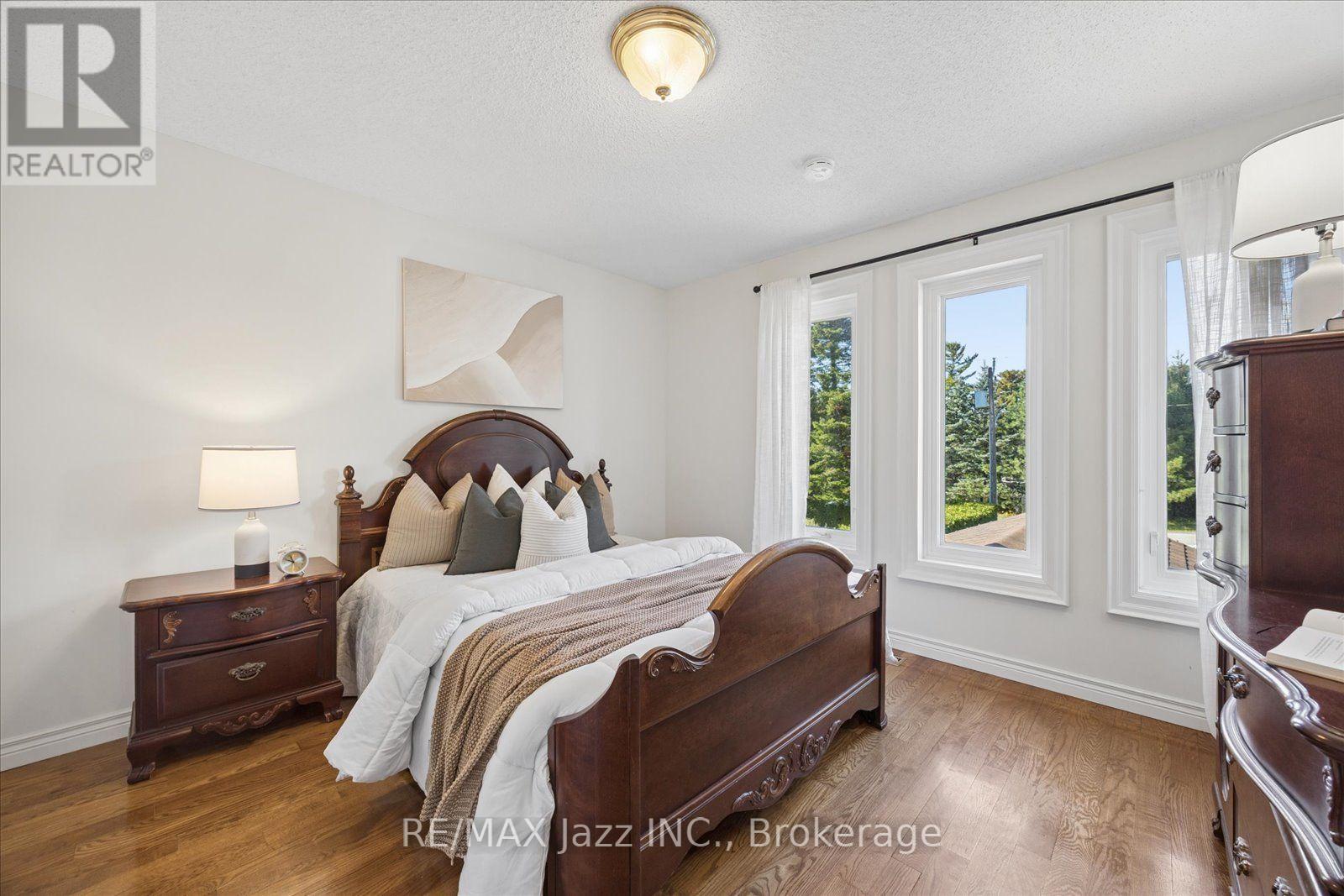35 Ward Street, Whitby, Ontario  L1M 1G9 - Photo 20 - E13867652