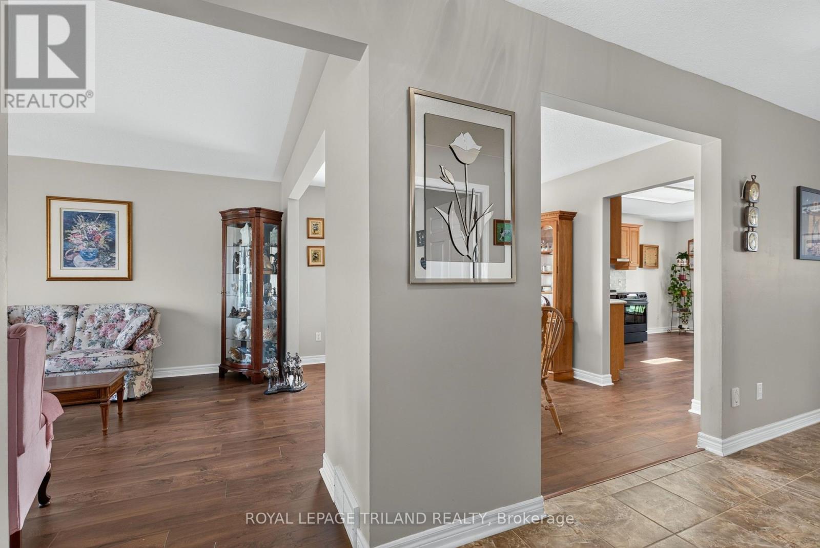 45 Parkview Drive, Thames Centre, Ontario  N0L 1G2 - Photo 6 - X13867788