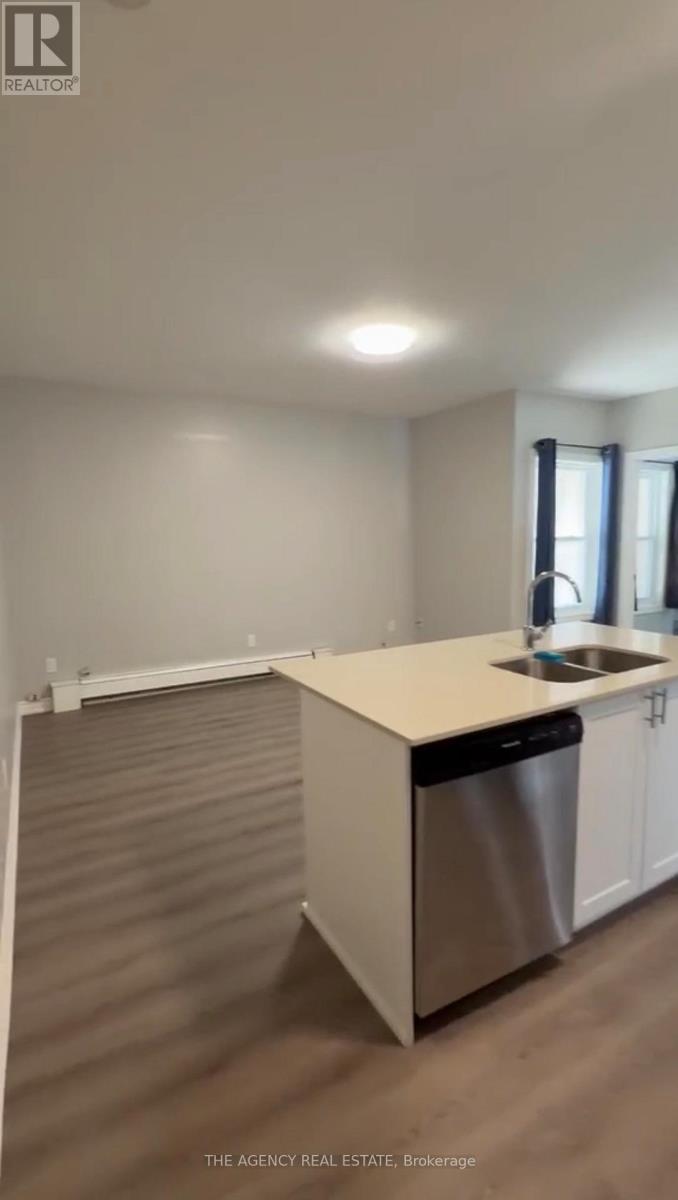 5 - 268 Talbot Street, St. Thomas, Ontario  N5P 1B4 - Photo 3 - X13867996