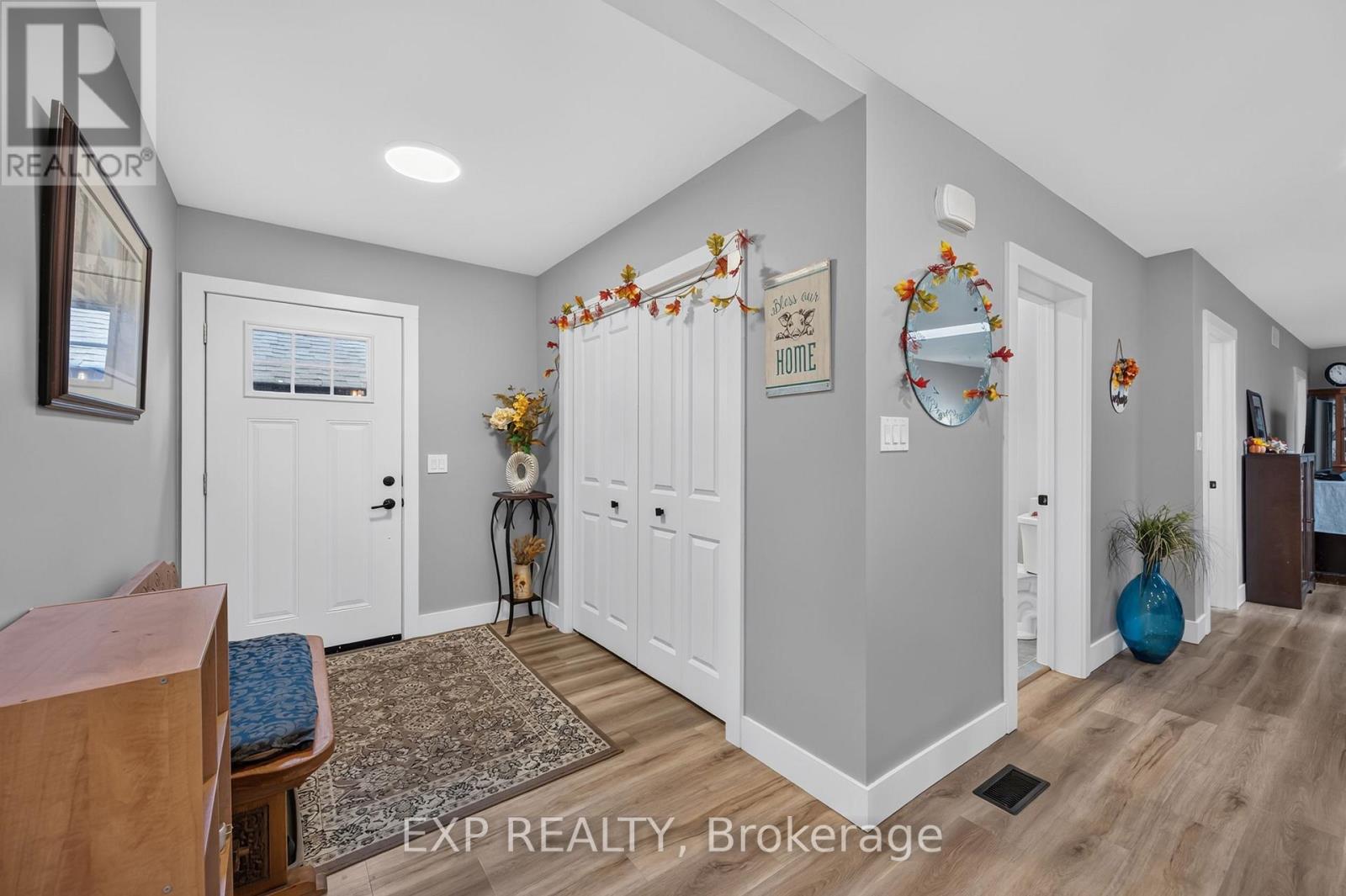 481 Gold Street, Warwick, Ontario  N0M 2S0 - Photo 4 - X13868056