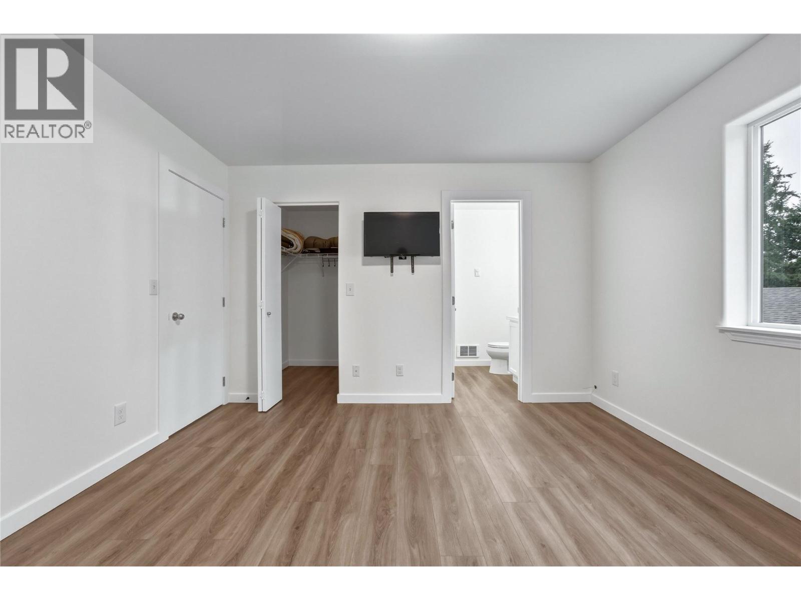 10824 Westshore Road, Vernon, British Columbia  V1H 2C3 - Photo 16 - 10402745
