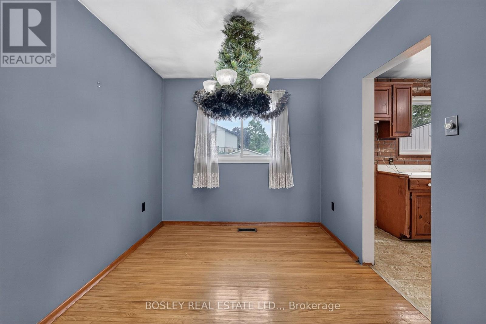 4452 Dorchester Road, Niagara Falls, Ontario  L2E 6N4 - Photo 7 - X13867914