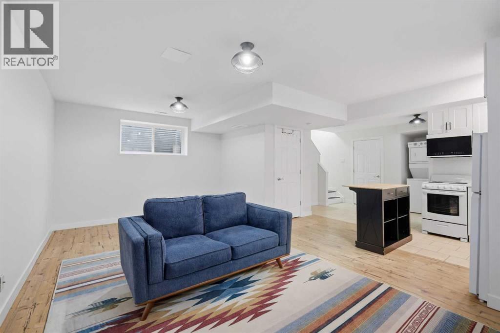 123 Hinshaw Drive