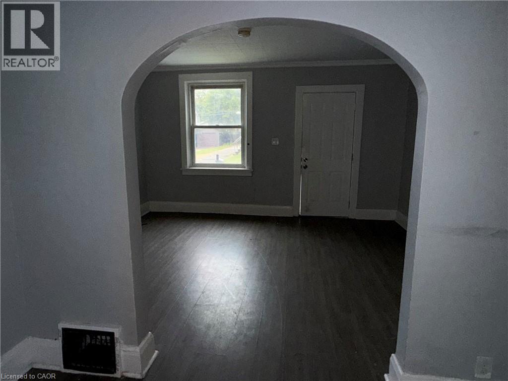 182 Woodward Avenue, Sault Ste. Marie, Ontario  P6A 3T7 - Photo 5 - 40869459