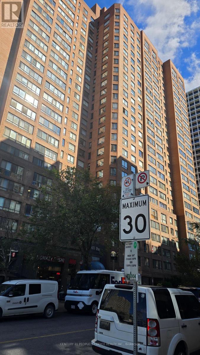 2604 - 633 BAY STREET