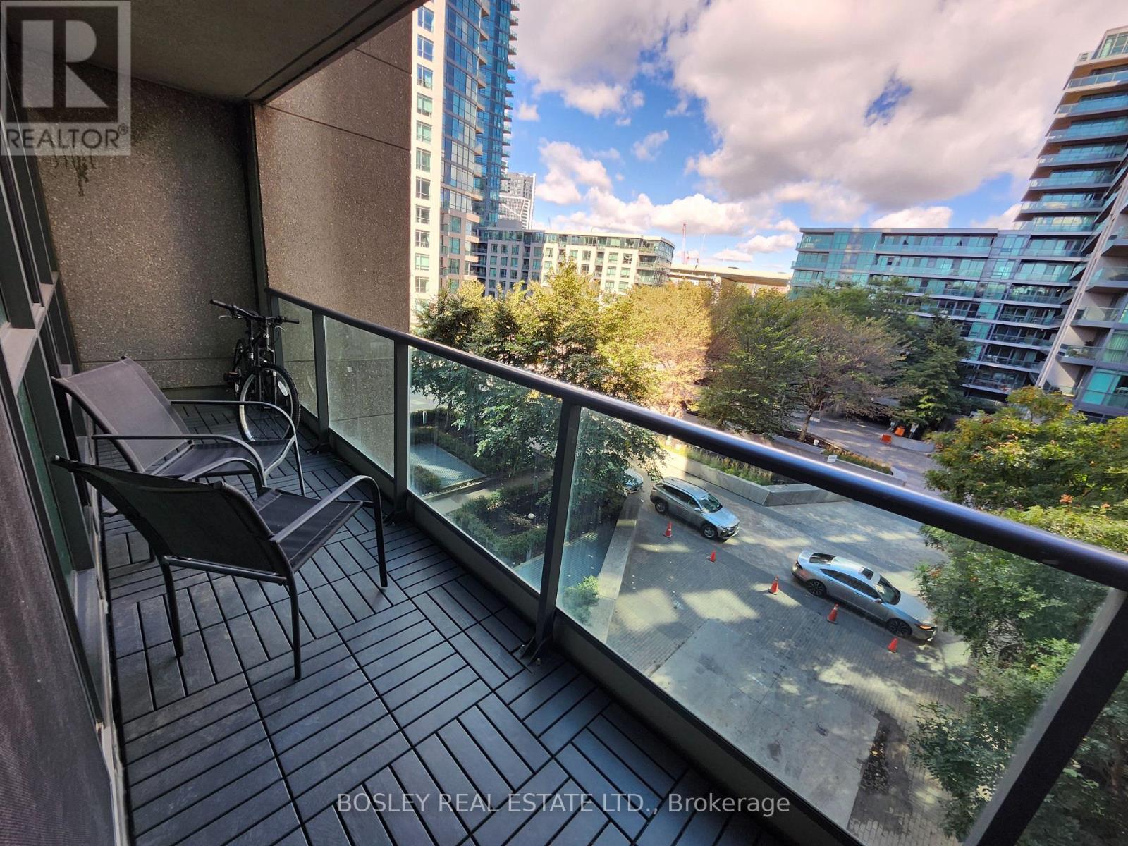 414 - 215 Fort York Boulevard, Toronto, Ontario  M5V 4A2 - Photo 8 - C13868036