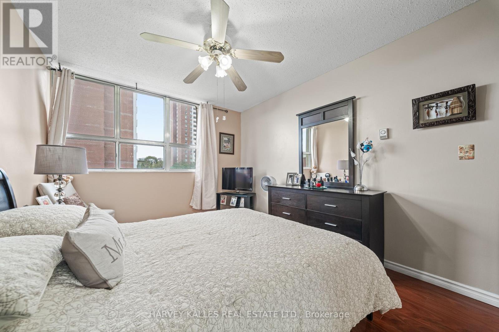 301 - 10 Crescent Town Road, Toronto, Ontario  M4C 5L3 - Photo 20 - E13867786