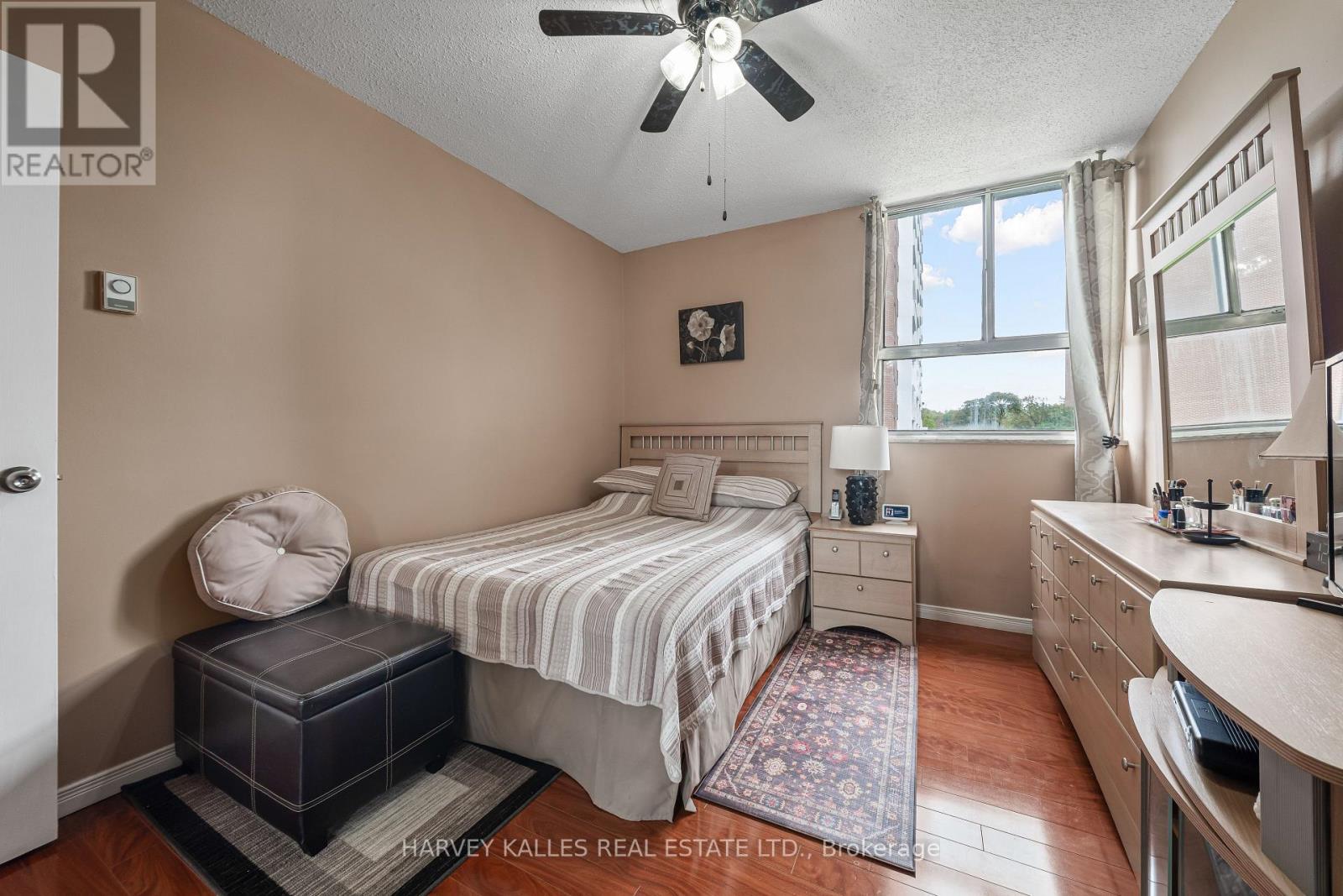 301 - 10 Crescent Town Road, Toronto, Ontario  M4C 5L3 - Photo 22 - E13867786