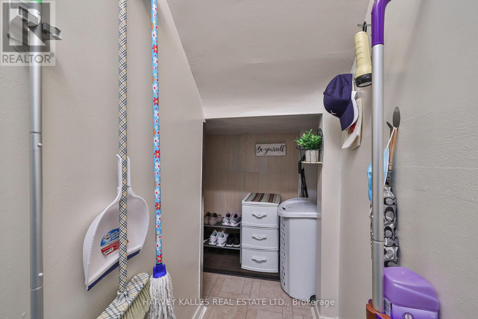 301 - 10 Crescent Town Road, Toronto, Ontario  M4C 5L3 - Photo 32 - E13867786