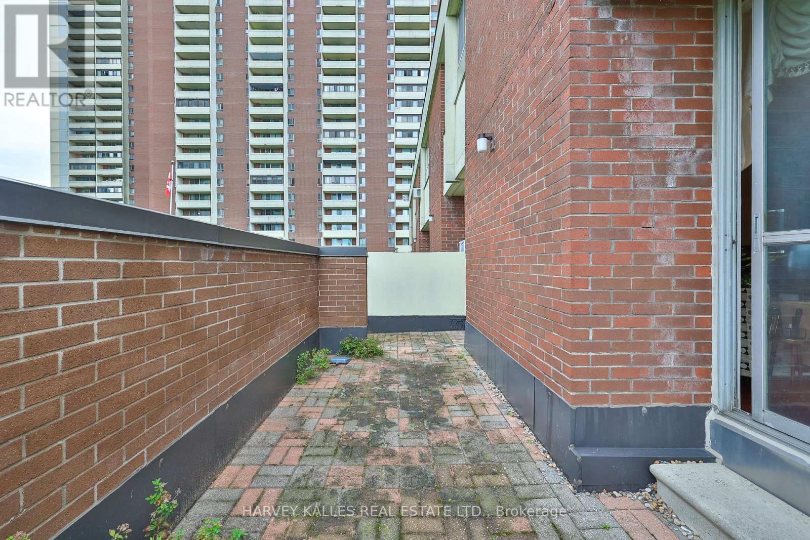 301 - 10 Crescent Town Road, Toronto, Ontario  M4C 5L3 - Photo 33 - E13867786