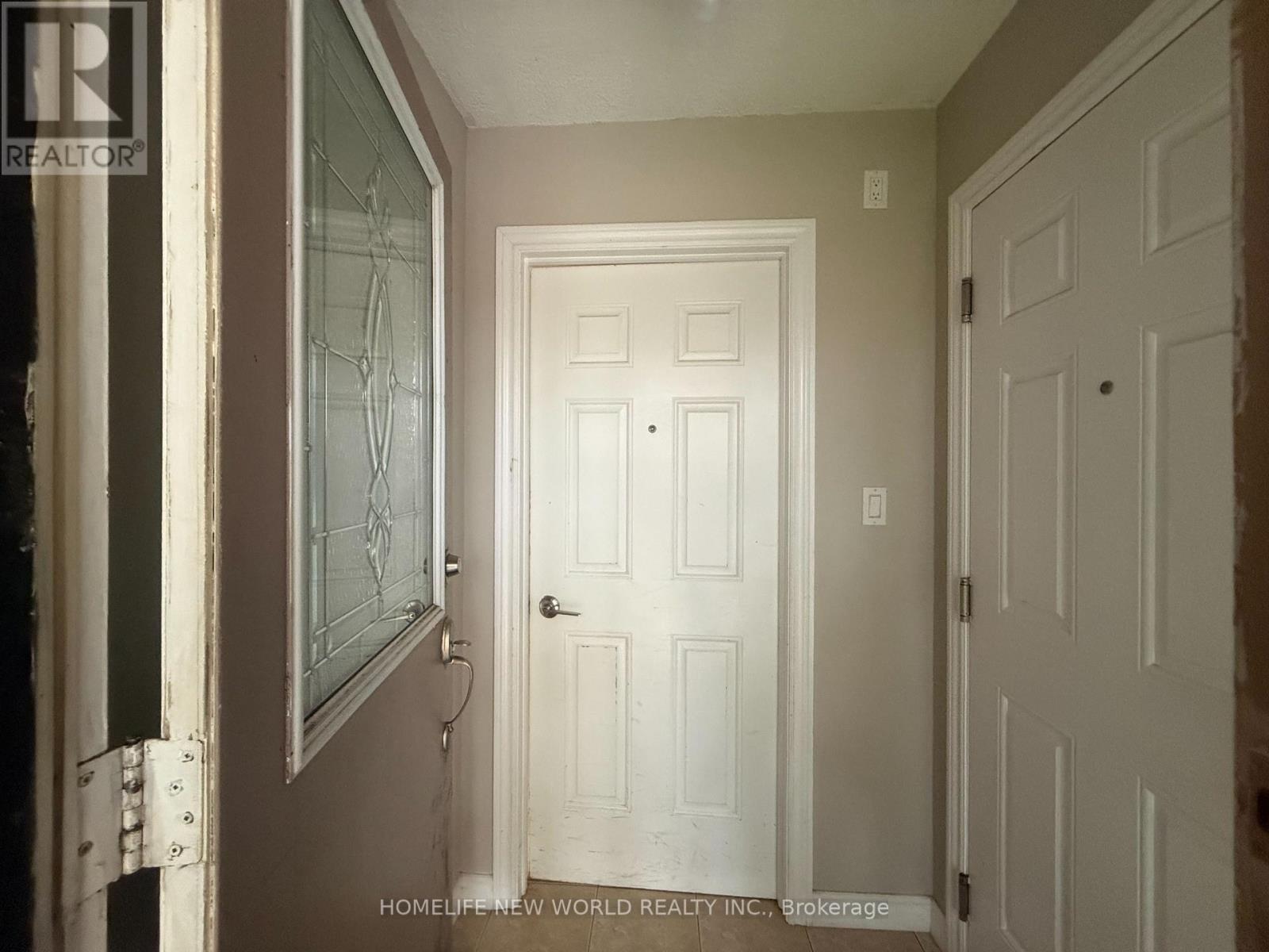 Main, Lower - 12 Jacob Drive, Whitby, Ontario  L1P 1B1 - Photo 3 - E13867862