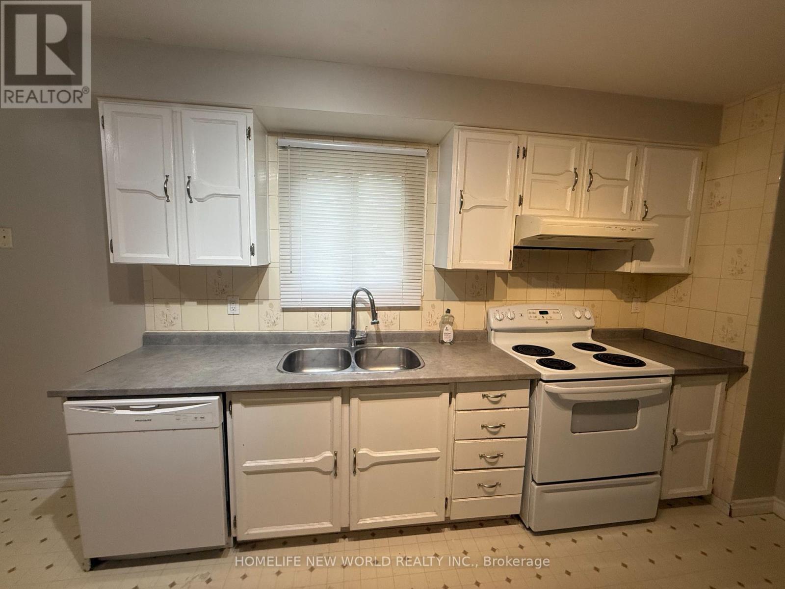 Main, Lower - 12 Jacob Drive, Whitby, Ontario  L1P 1B1 - Photo 6 - E13867862