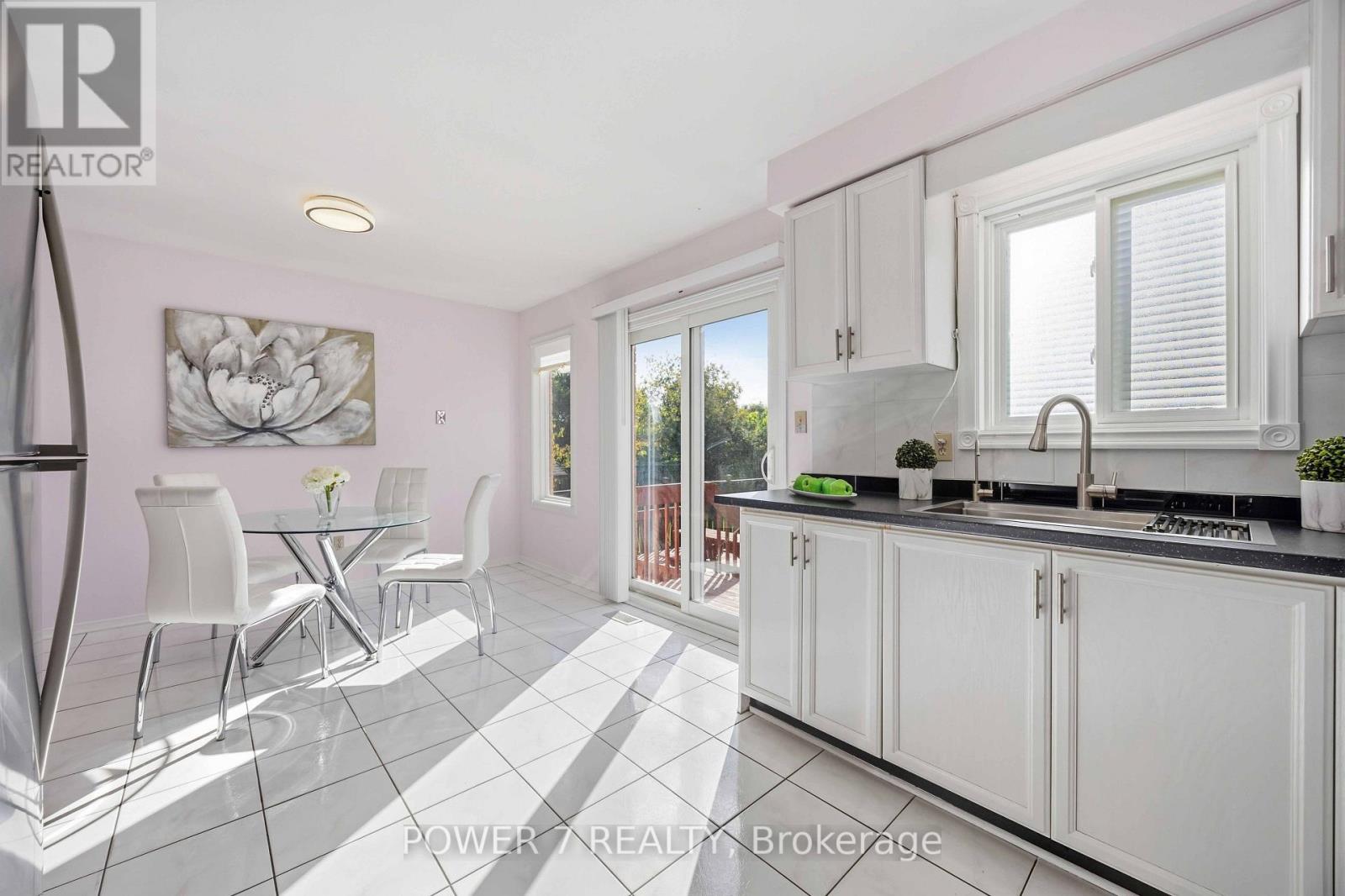 98 Sullivan Drive, Ajax, Ontario  L1T 3P2 - Photo 23 - E13867968