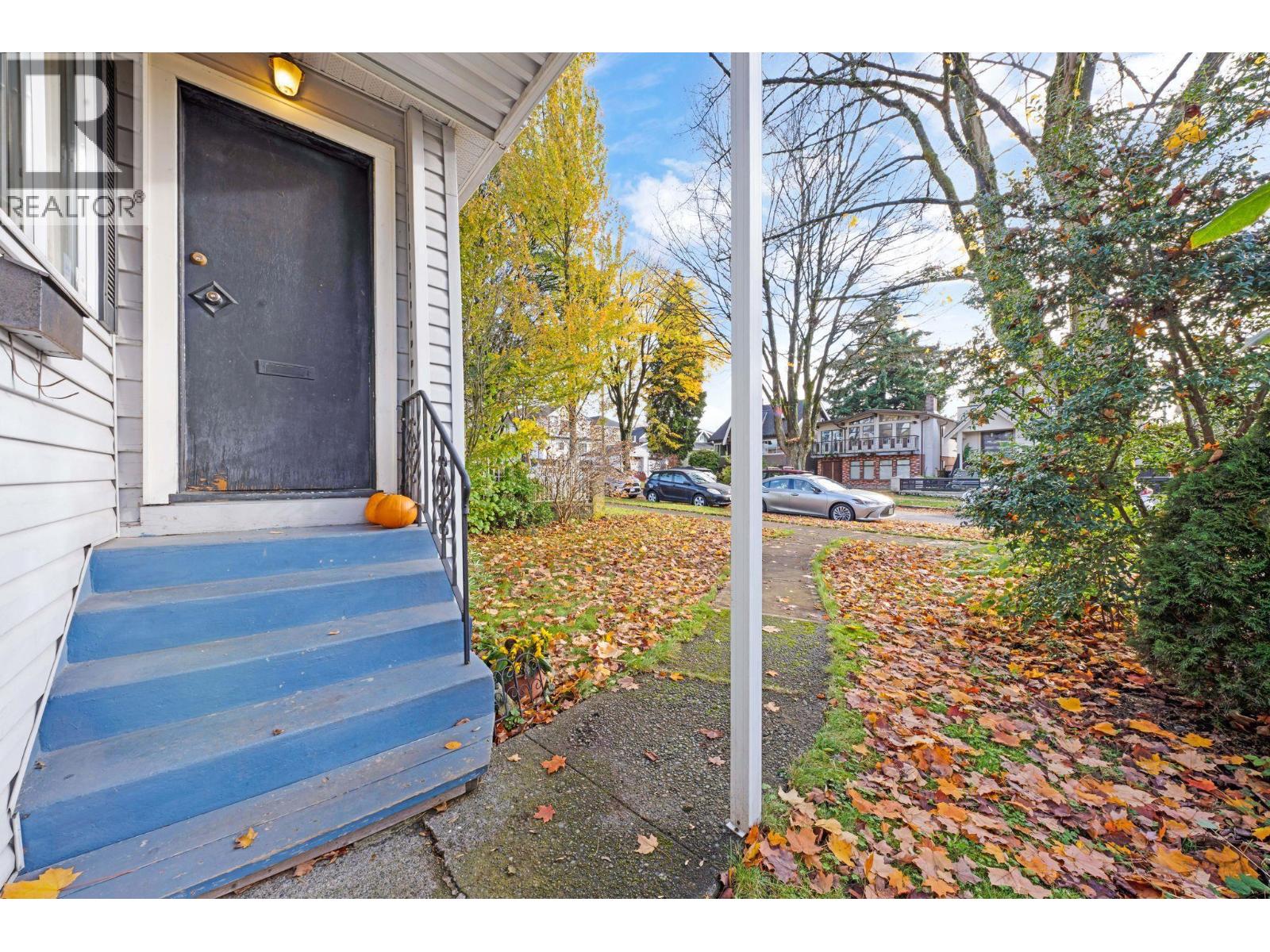 2865 Grant Street, Vancouver, British Columbia  V5K 3H4 - Photo 2 - R3172638