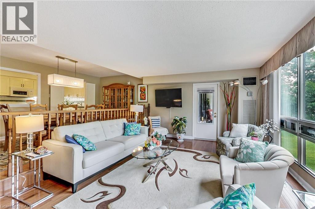 2185 Marine Drive Unit# 202, Oakville, Ontario  L6L 5L6 - Photo 4 - 40868343