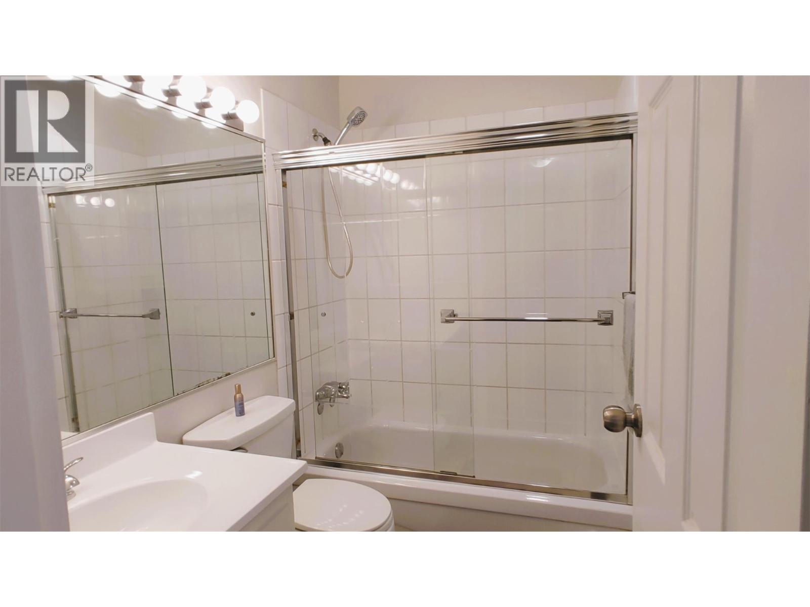 625 Rowcliffe Avenue Unit# 207