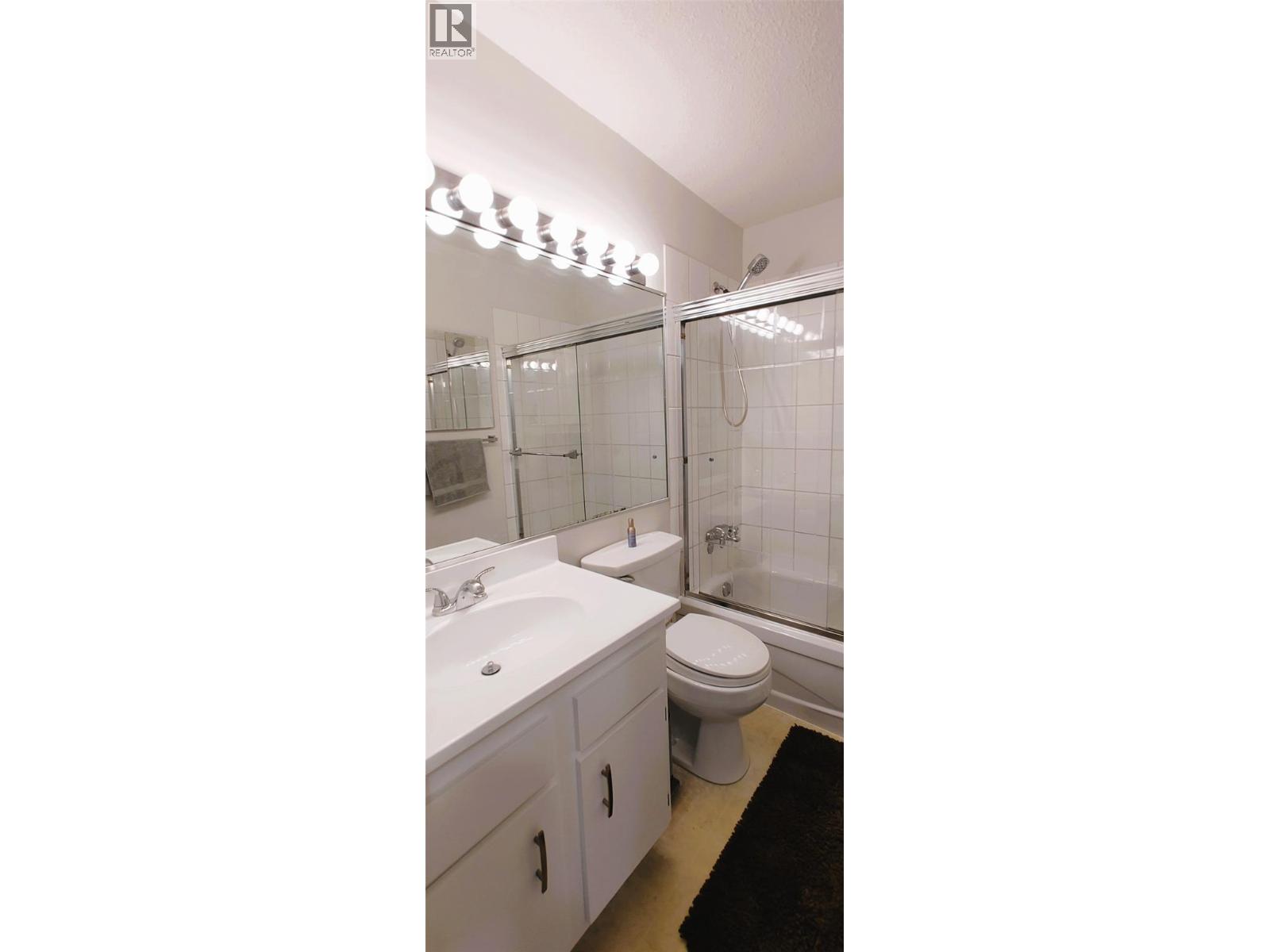 625 Rowcliffe Avenue Unit# 207