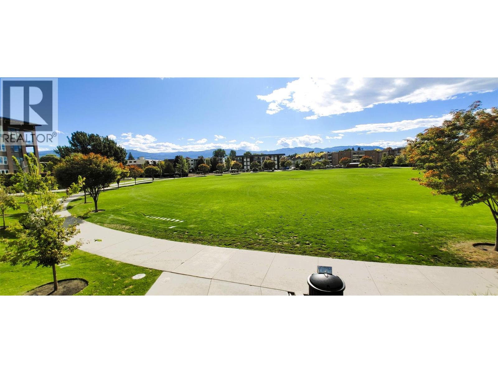 625 Rowcliffe Avenue Unit# 207