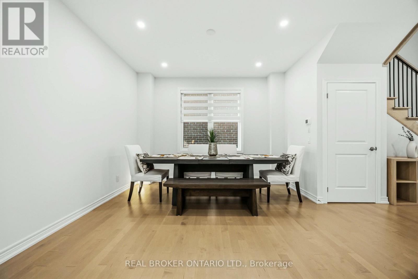 12 Seedling Crescent, Whitchurch-Stouffville, Ontario  L4A 4V4 - Photo 17 - N13867962