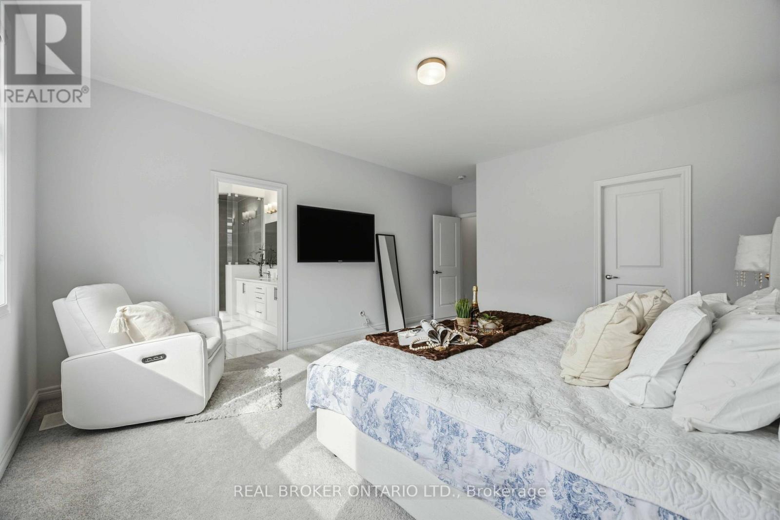 12 Seedling Crescent, Whitchurch-Stouffville, Ontario  L4A 4V4 - Photo 22 - N13867962