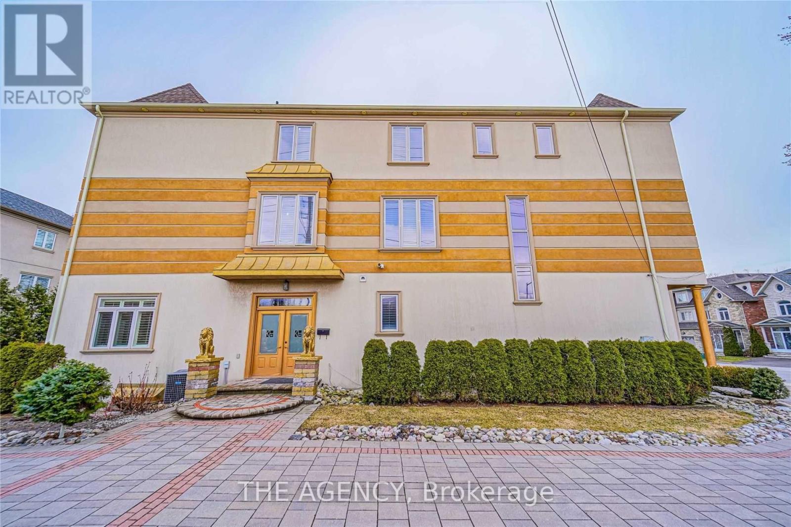 MAIN FLOOR - 83 ELM AVENUE, Richmond Hill, Ontario