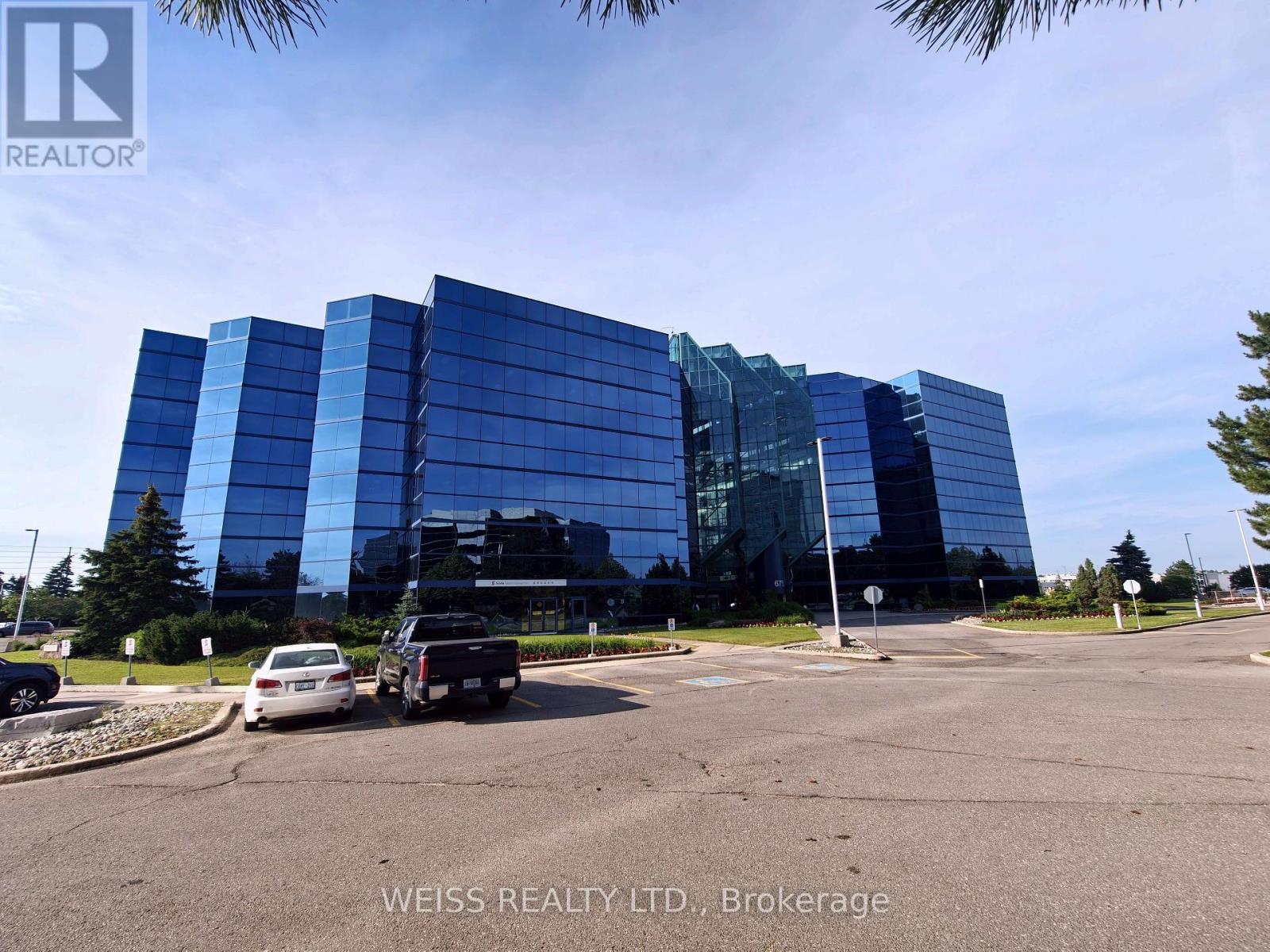 E201 - 675 COCHRANE DRIVE, Markham, Ontario