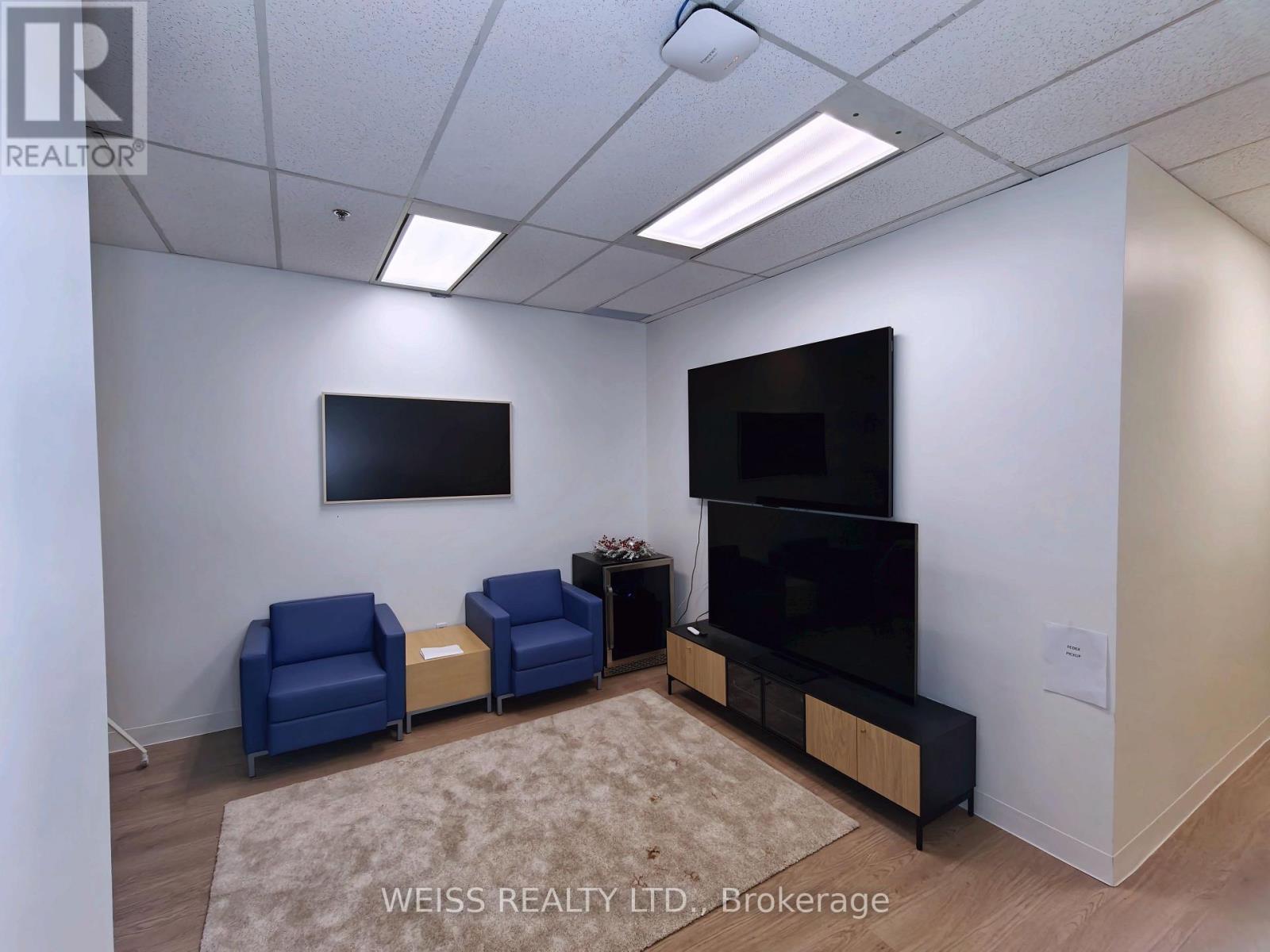 E201 - 675 Cochrane Drive, Markham, Ontario  L3R 0B8 - Photo 11 - N13868034