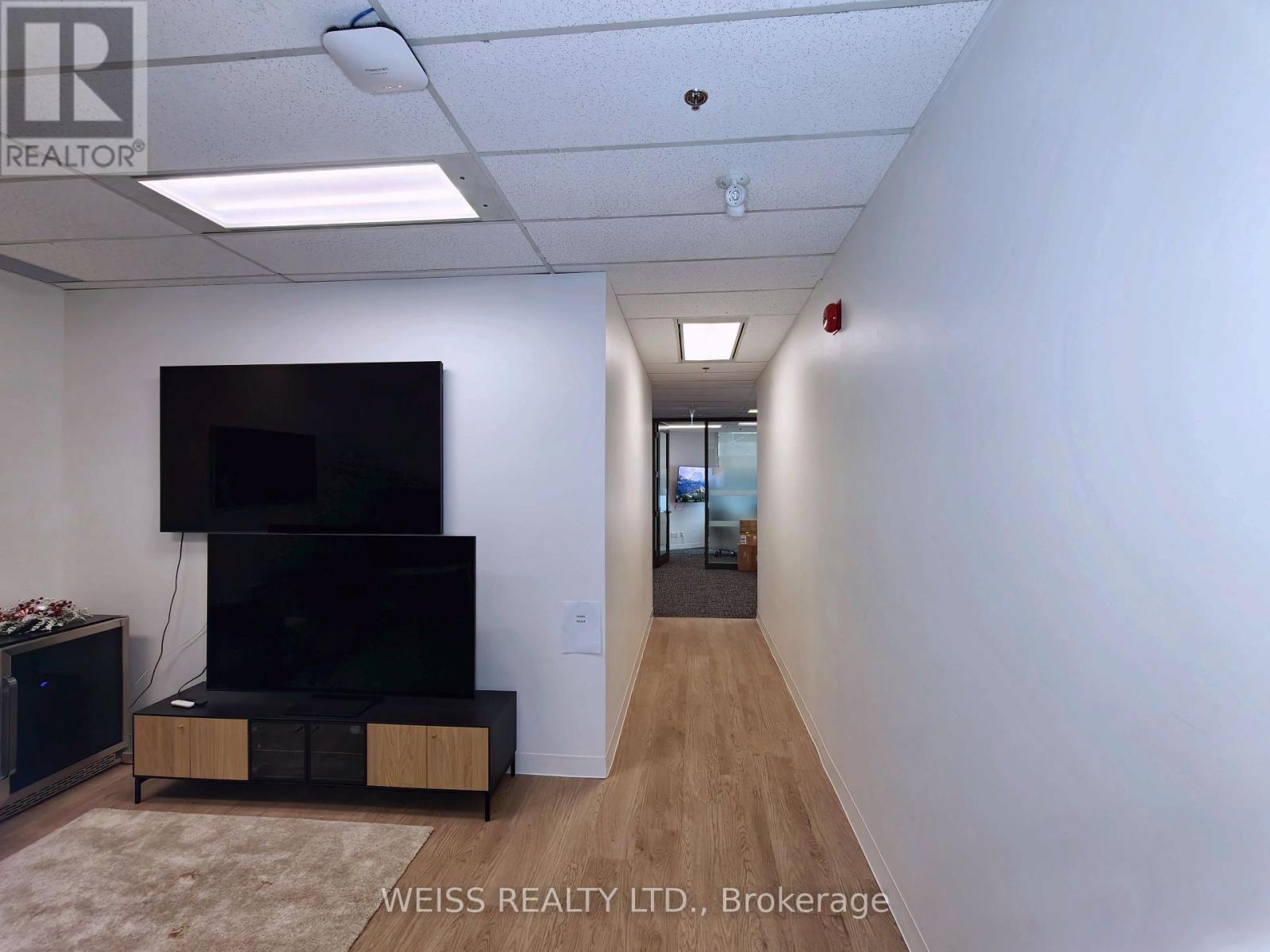 E201 - 675 Cochrane Drive, Markham, Ontario  L3R 0B8 - Photo 12 - N13868034