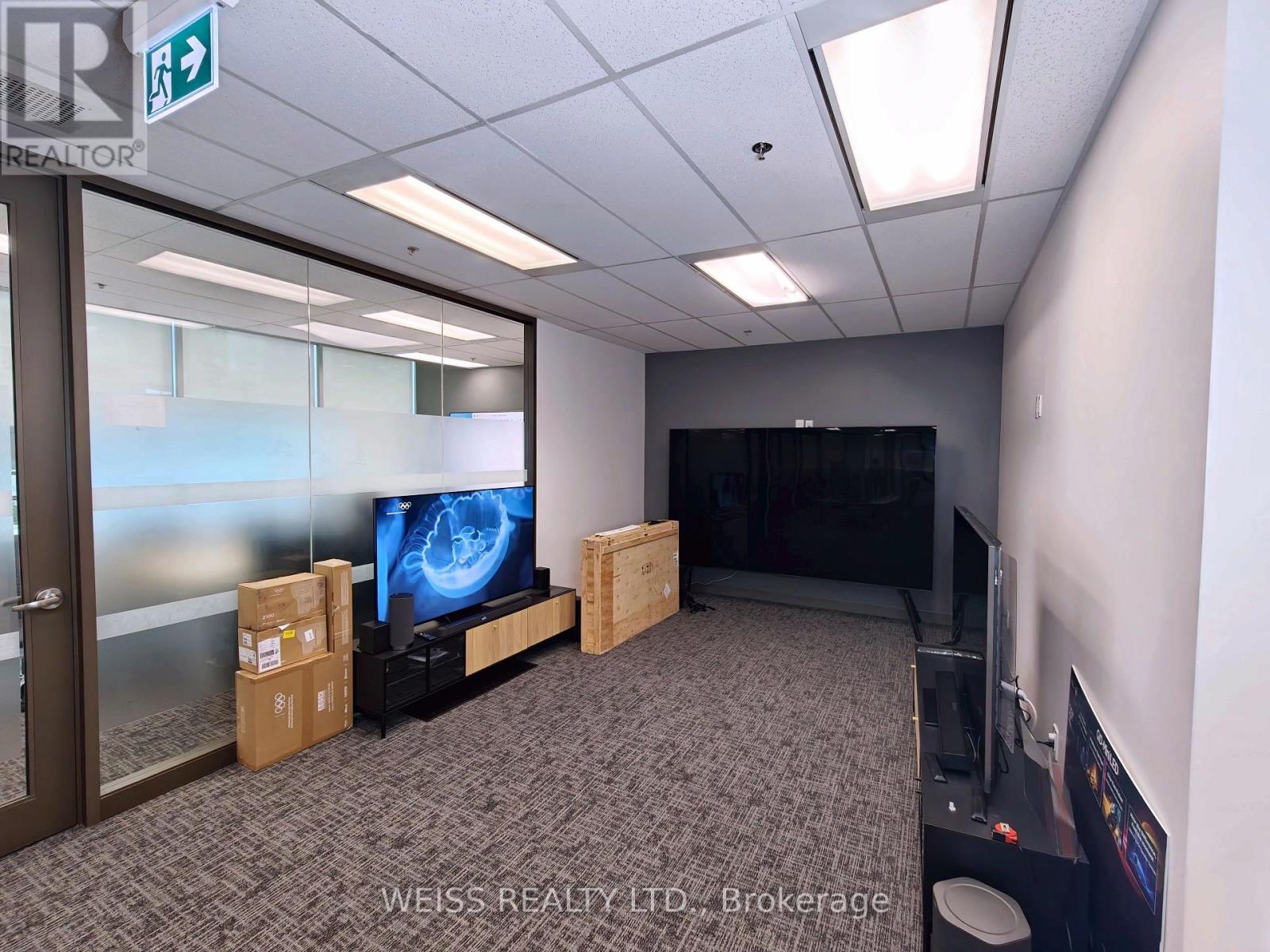 E201 - 675 Cochrane Drive, Markham, Ontario  L3R 0B8 - Photo 13 - N13868034