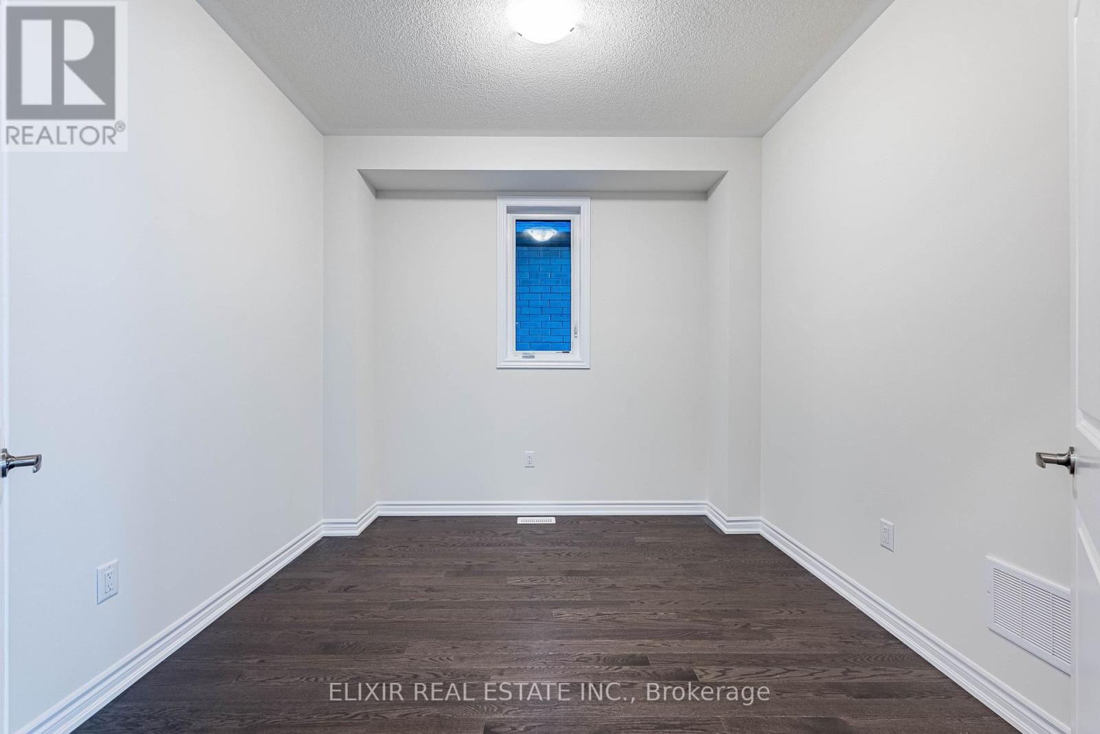 37 Speers Avenue, Caledon, Ontario  L7C 1Z9 - Photo 7 - W13867744