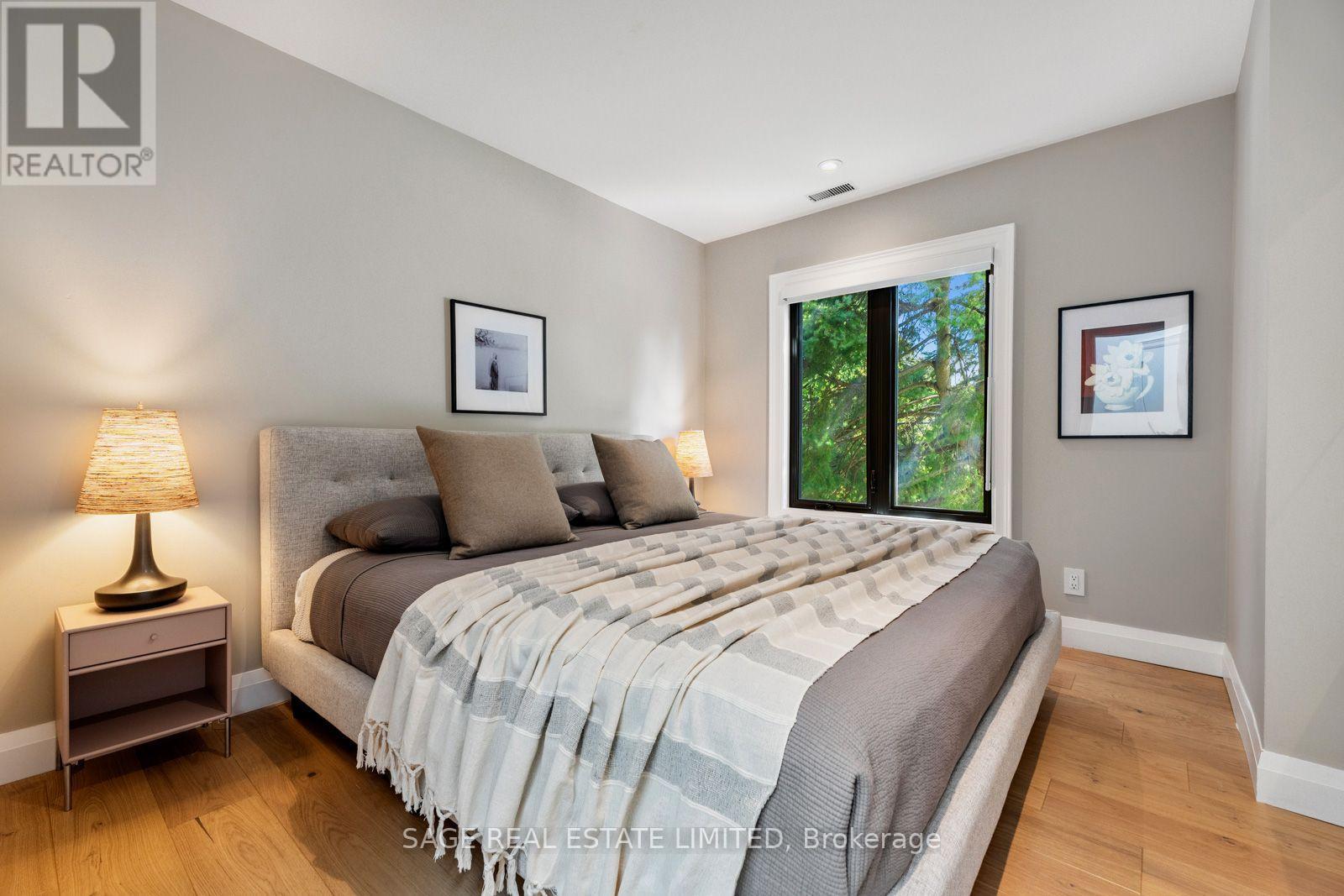 6 Westrose Avenue, Toronto, Ontario  M8X 2A1 - Photo 33 - W13867838