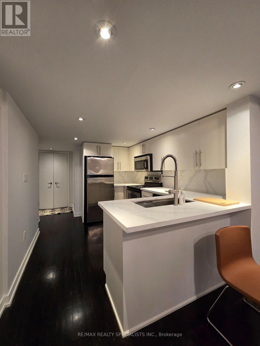 201 - 1100 Lansdowne Avenue, Toronto, Ontario  M6H 4K1 - Photo 5 - W13868048