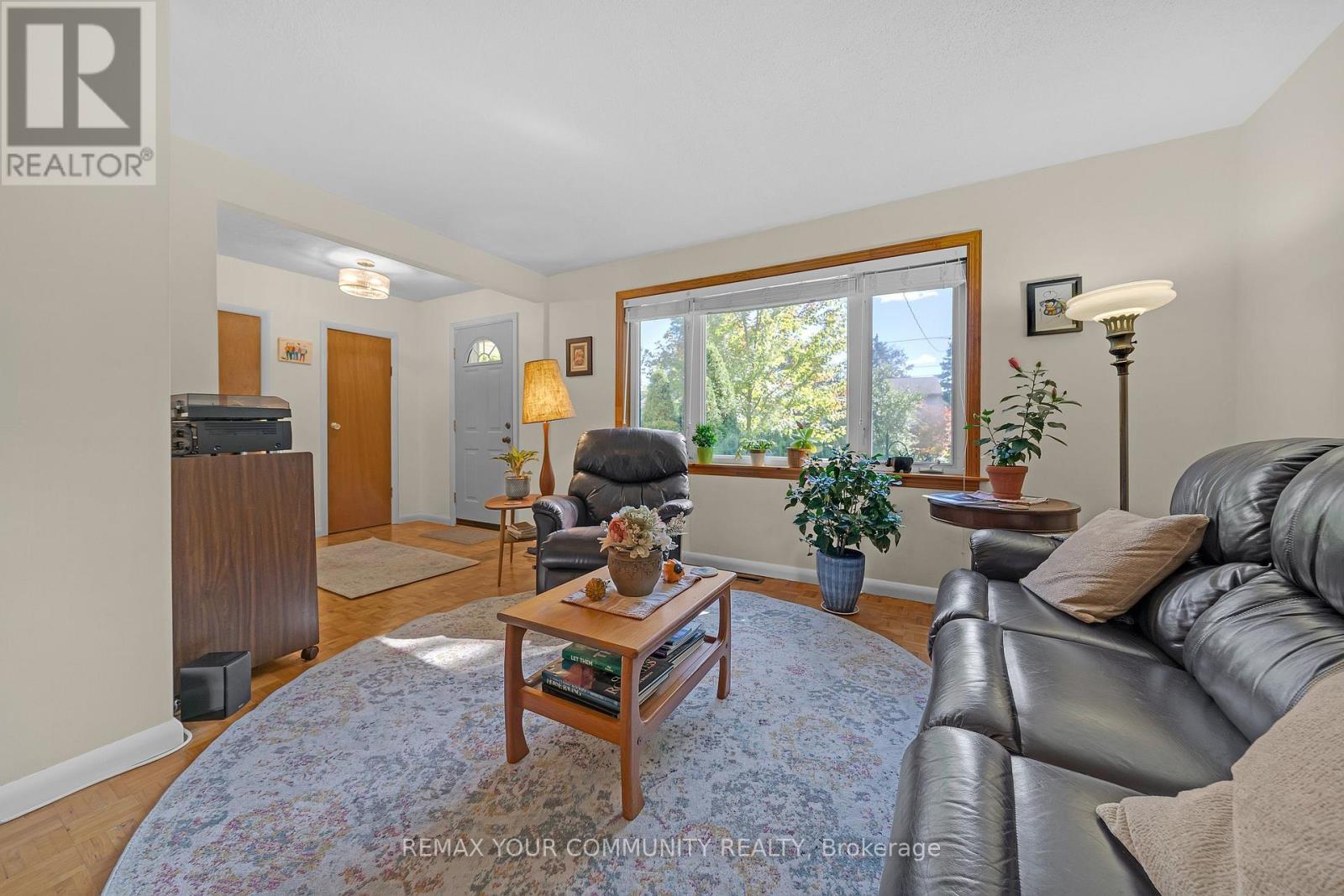 223 Richmond Street, Richmond Hill, Ontario  L4C 3Y9 - Photo 11 - N13599020