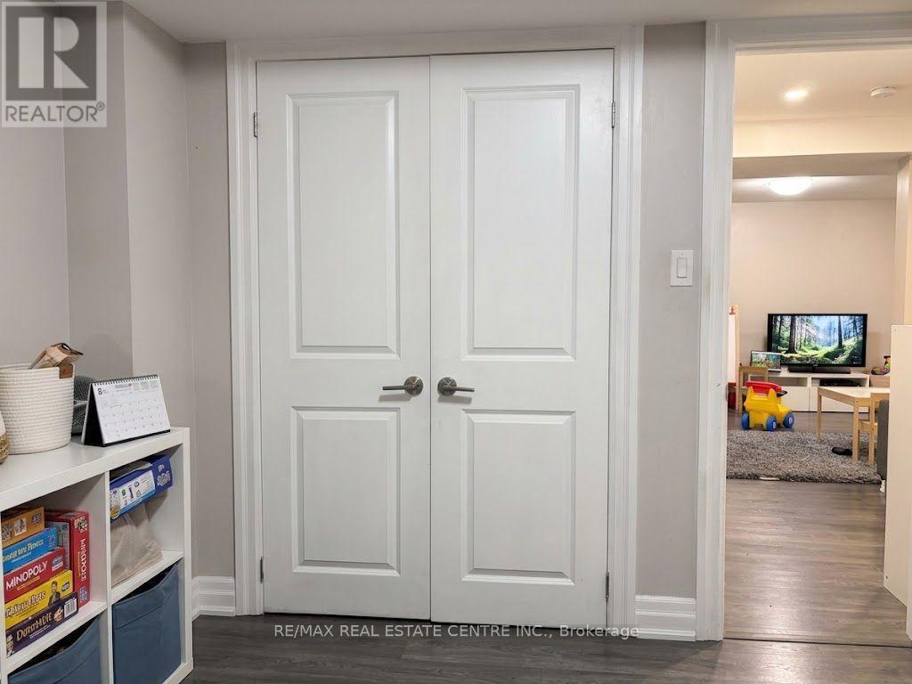 5583 Loonlake Bsmt Avenue, Mississauga, Ontario  L5V 2E4 - Photo 11 - W13862362