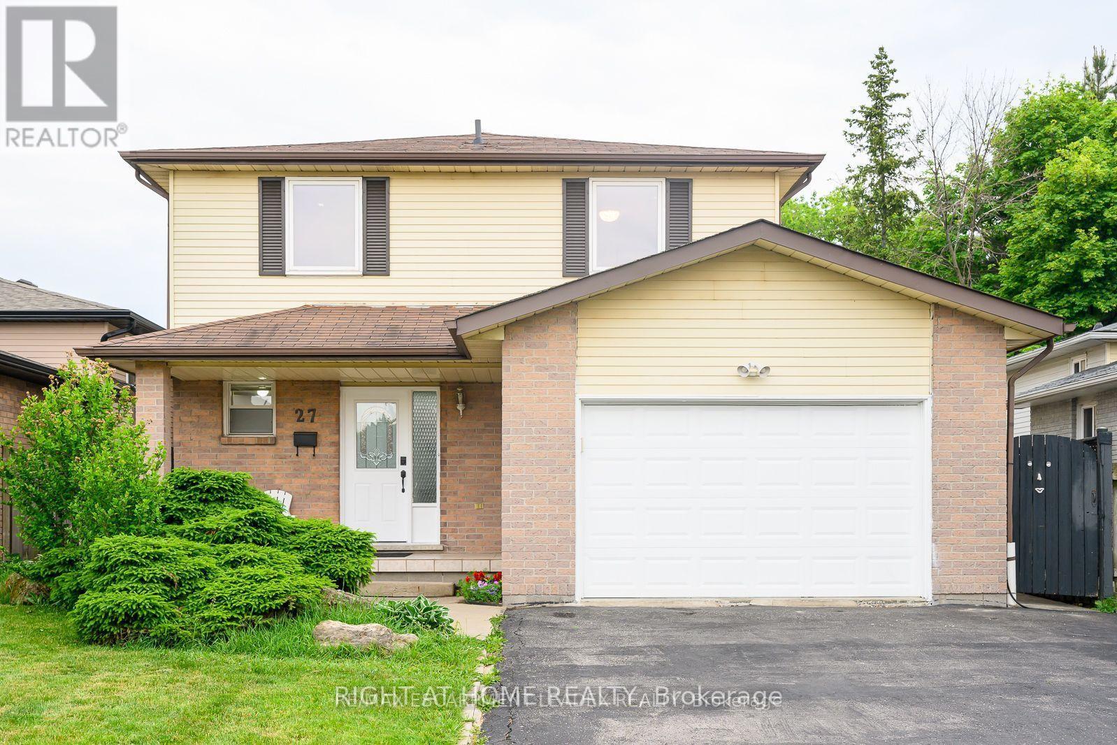 27 WINGFIELD PLACE E, Hamilton, Ontario