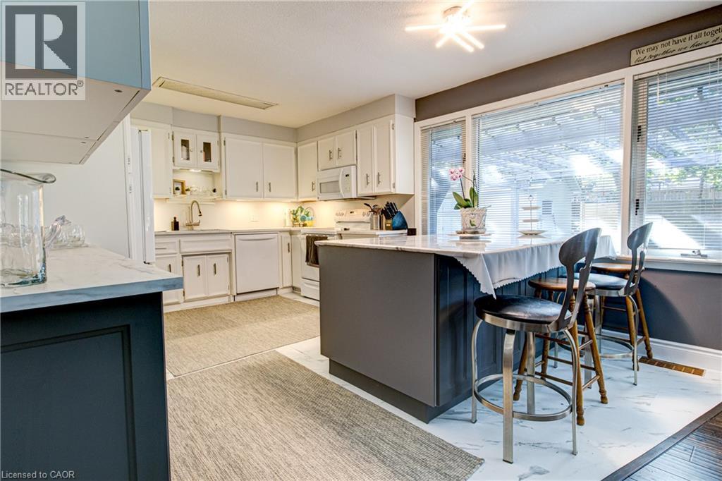 3 Oakwood Avenue, Kitchener, Ontario  N2H 6G7 - Photo 9 - 40869187