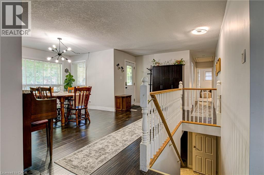 3 Oakwood Avenue, Kitchener, Ontario  N2H 6G7 - Photo 5 - 40869187