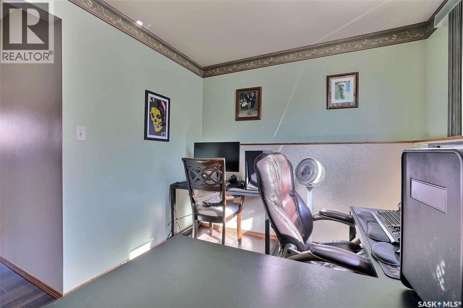1425 9th Avenue N, Regina, Saskatchewan  S4R 0E6 - Photo 17 - SK050473
