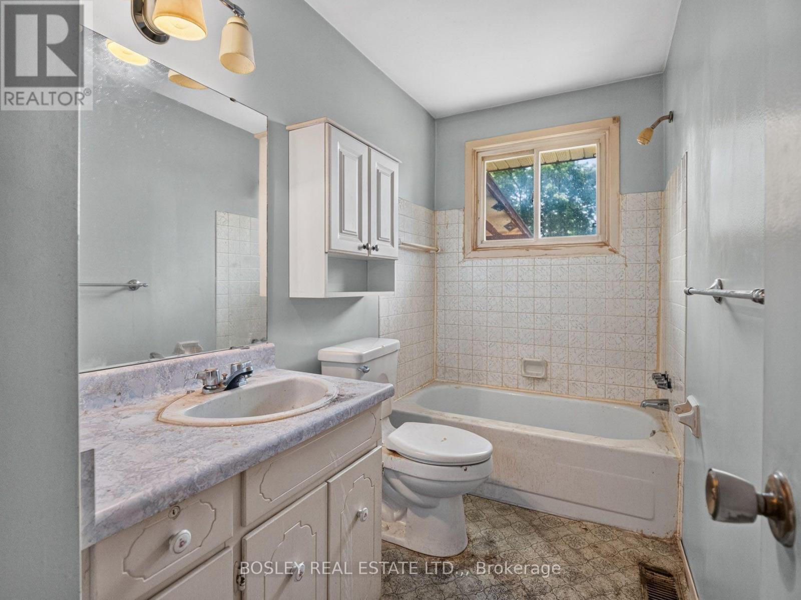 1 Wallace Street, St. Catharines, Ontario  L2S 3A8 - Photo 16 - X13868190