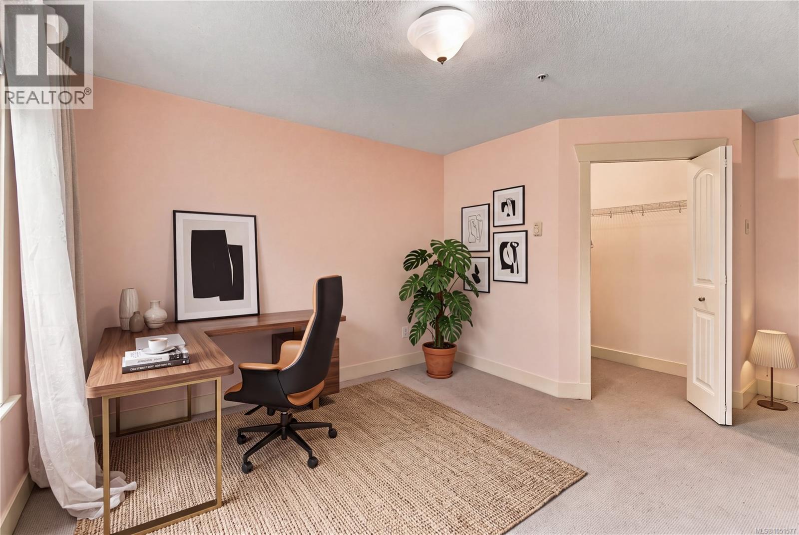 204 1620 Townsite Rd