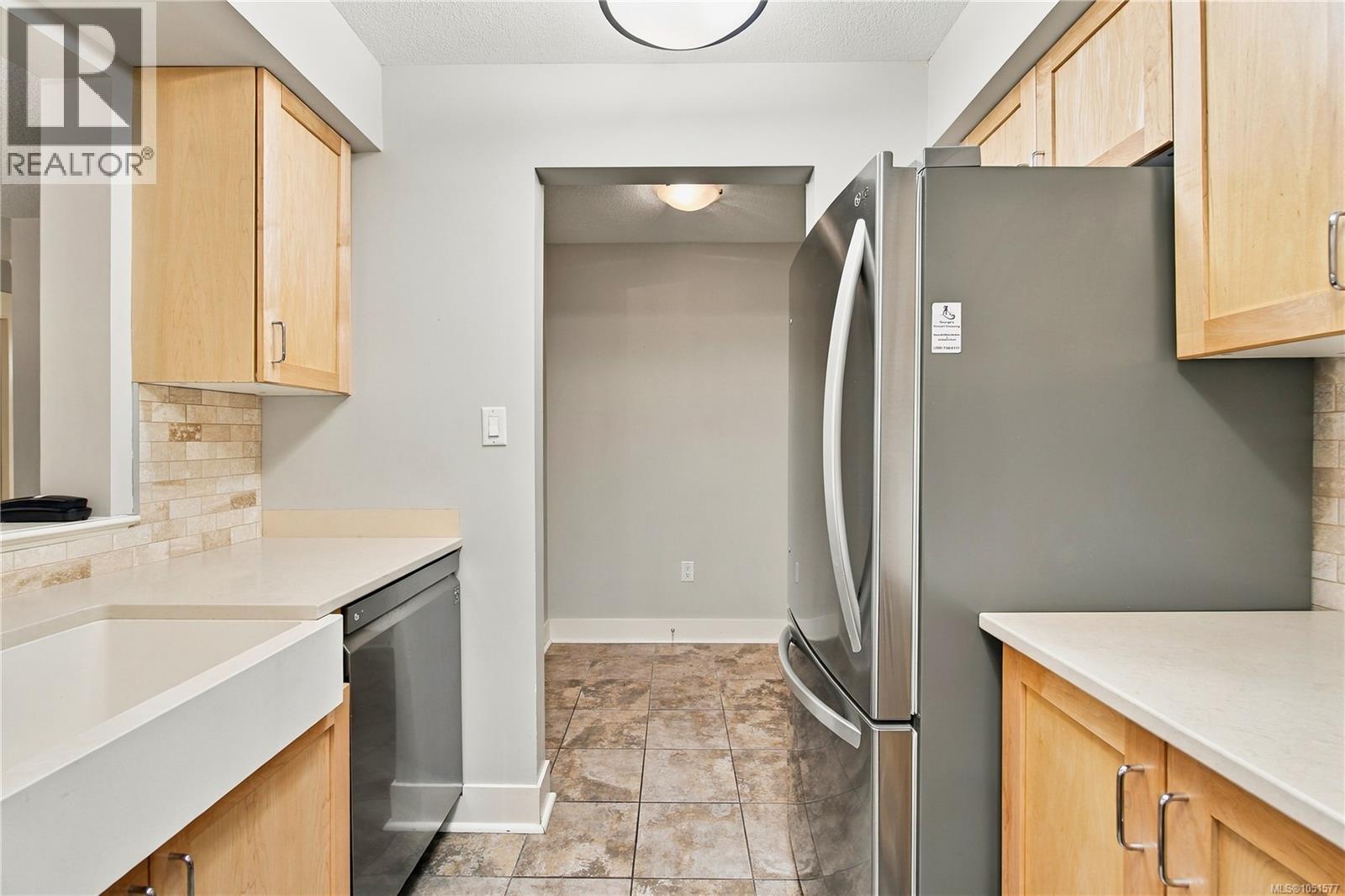 204 1620 Townsite Rd