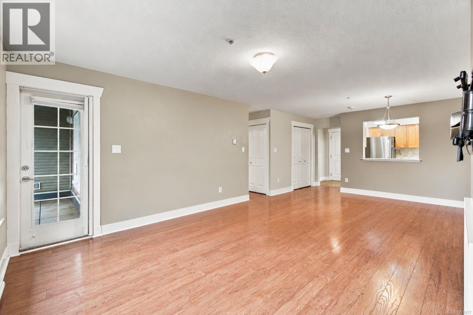 204 1620 Townsite Rd