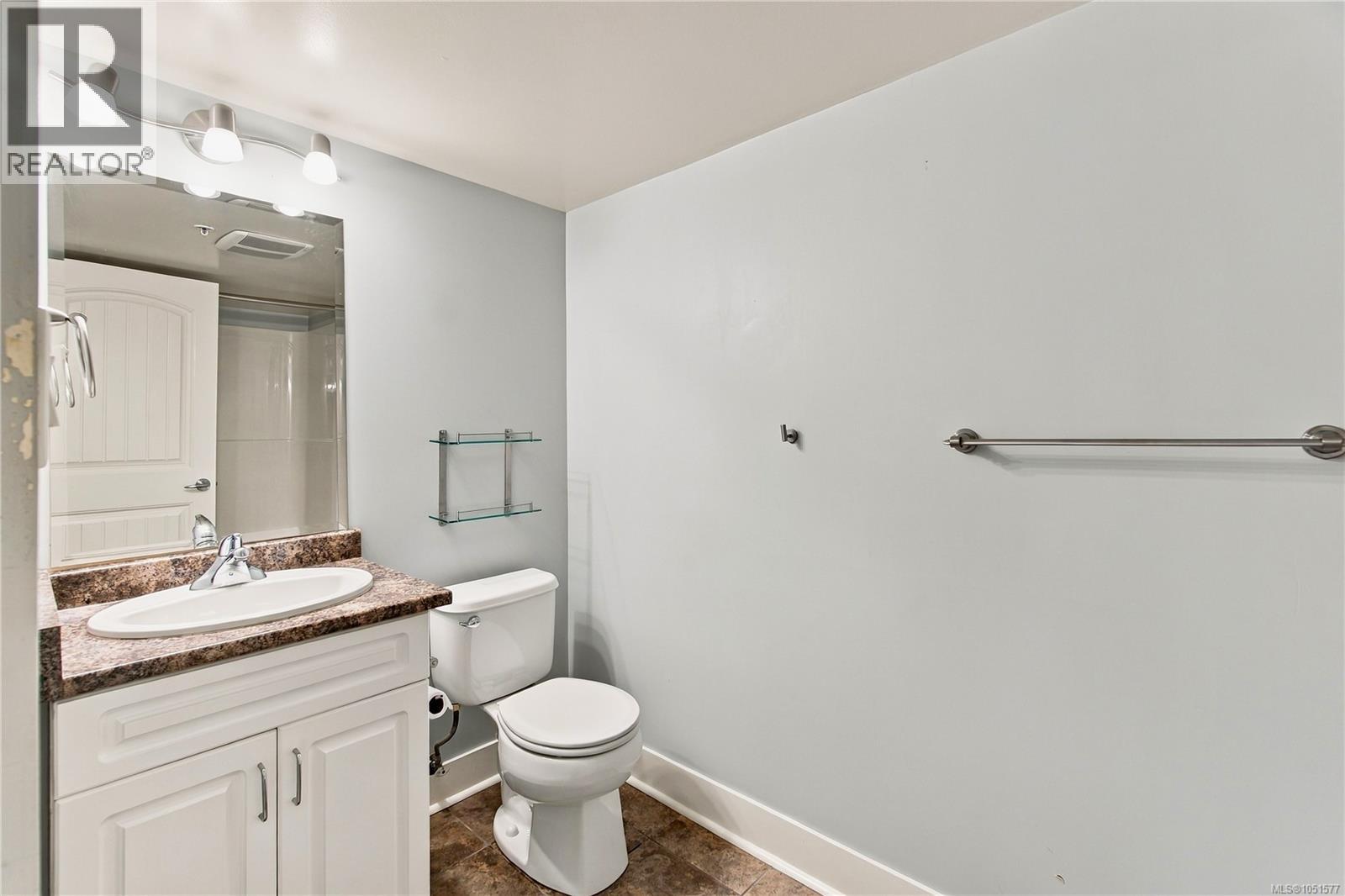 204 1620 Townsite Rd