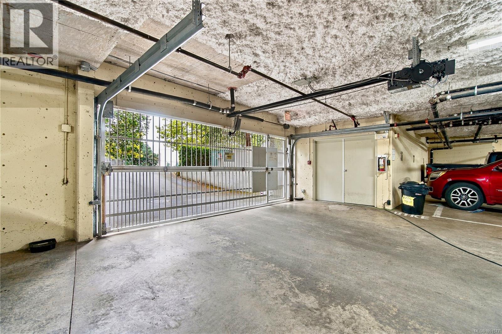 204 1620 Townsite Rd