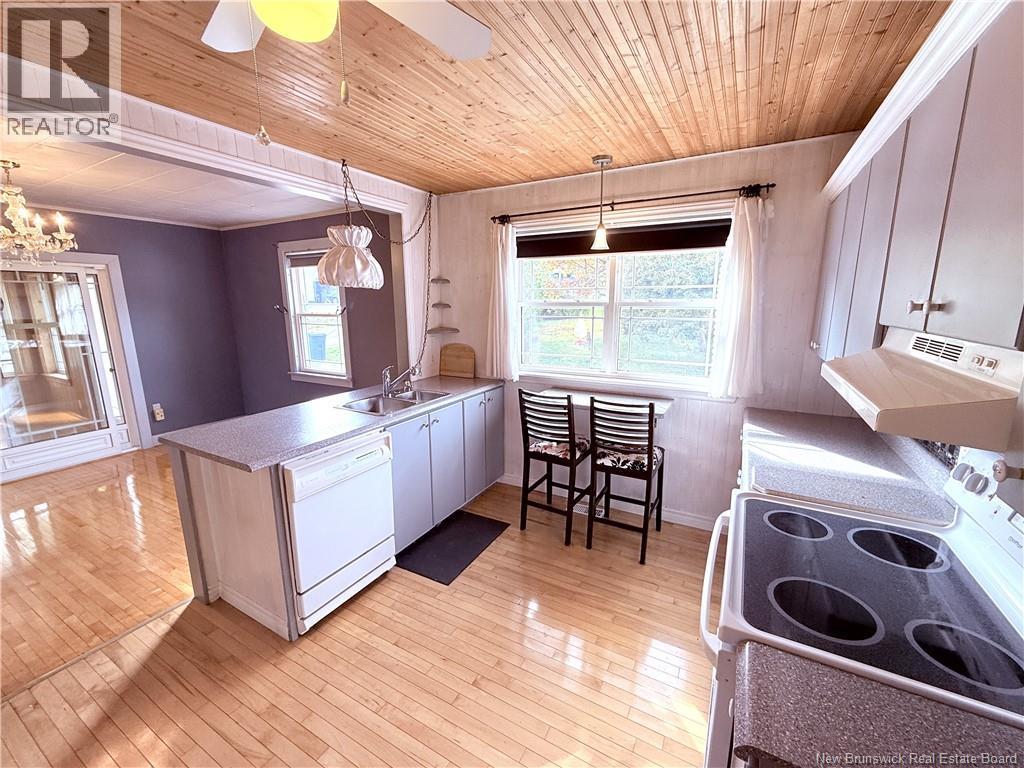 841 Main Street, Woodstock, New Brunswick  E7M 2G5 - Photo 10 - NB149113